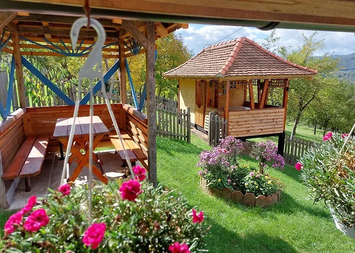 Casa de Férias Seosko Domacinstvo Alababa