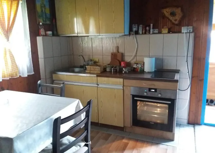 Casa de Férias Seosko Domacinstvo Alababa Kosjeric